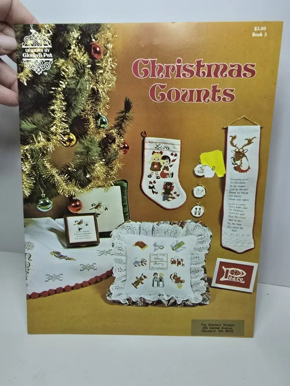 Vintage Gloria & Pat CHRISTMAS COUNTS book 3 Cross Stitch Booklet 1977
